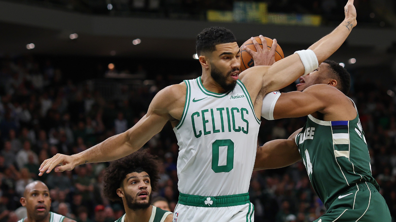 开云体育下载-雄鹿翻盘雷霆，塔图姆带队取胜