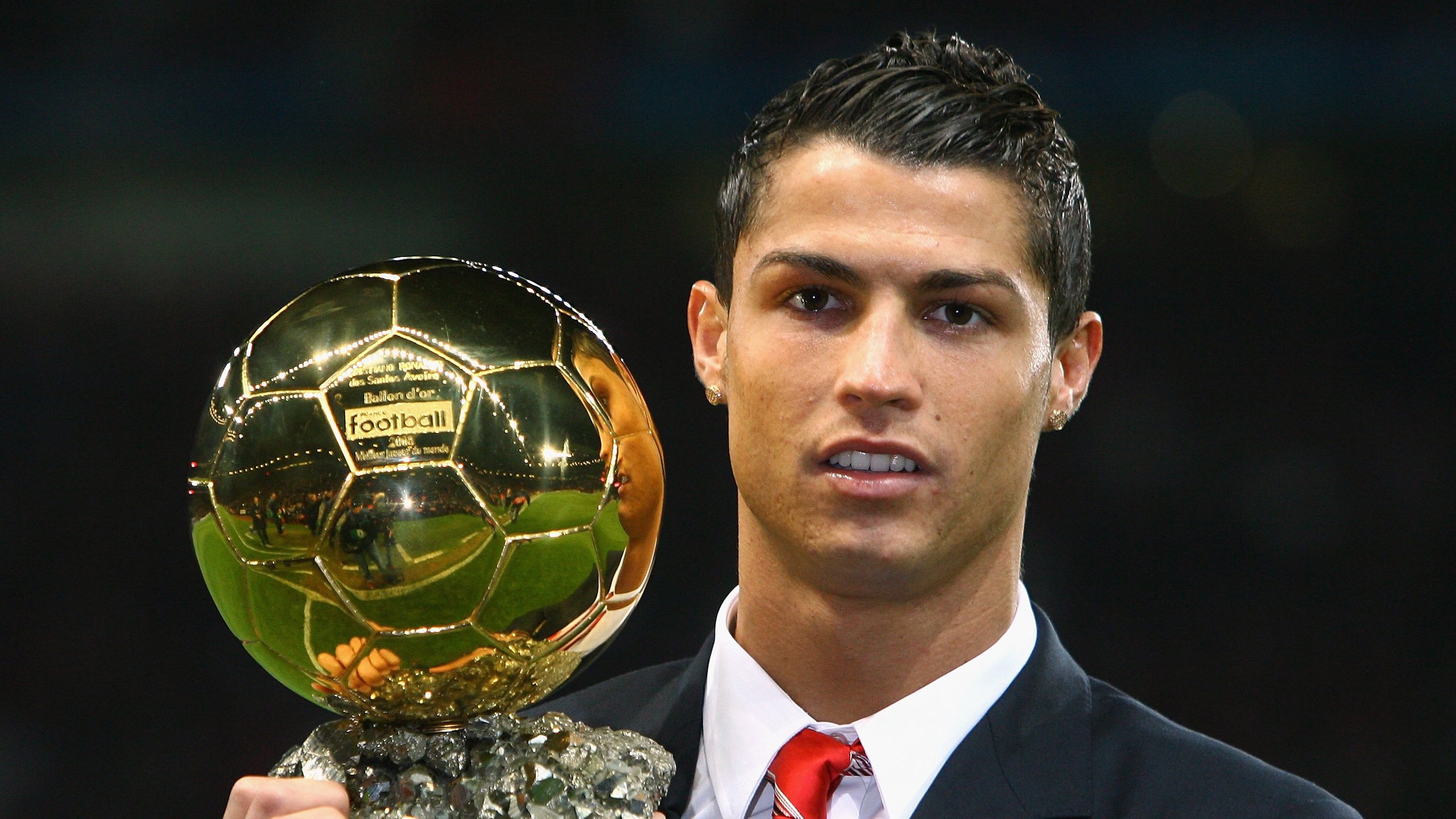 开云官网-字母哥的叹息，当无解成为一面镜子